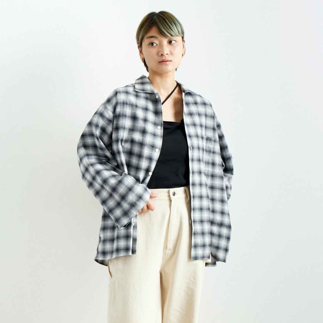 INDIVIDUALIZED SHIRTS [インディビジュアライズド シャツ] 別注 フランネルプレイドシャツ [IS200000002-JF] R12GFP BLK &&モデル身長：160cm 着用サイズ：F&&