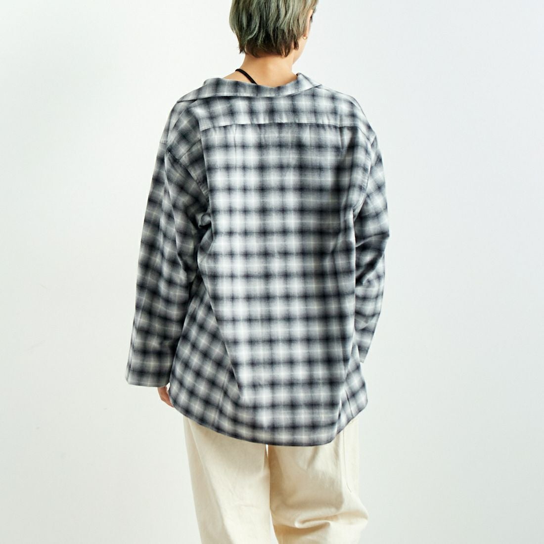 INDIVIDUALIZED SHIRTS [インディビジュアライズド シャツ] 別注 フランネルプレイドシャツ [IS200000002-JF] R12GFP BLK &&モデル身長：160cm 着用サイズ：F&&