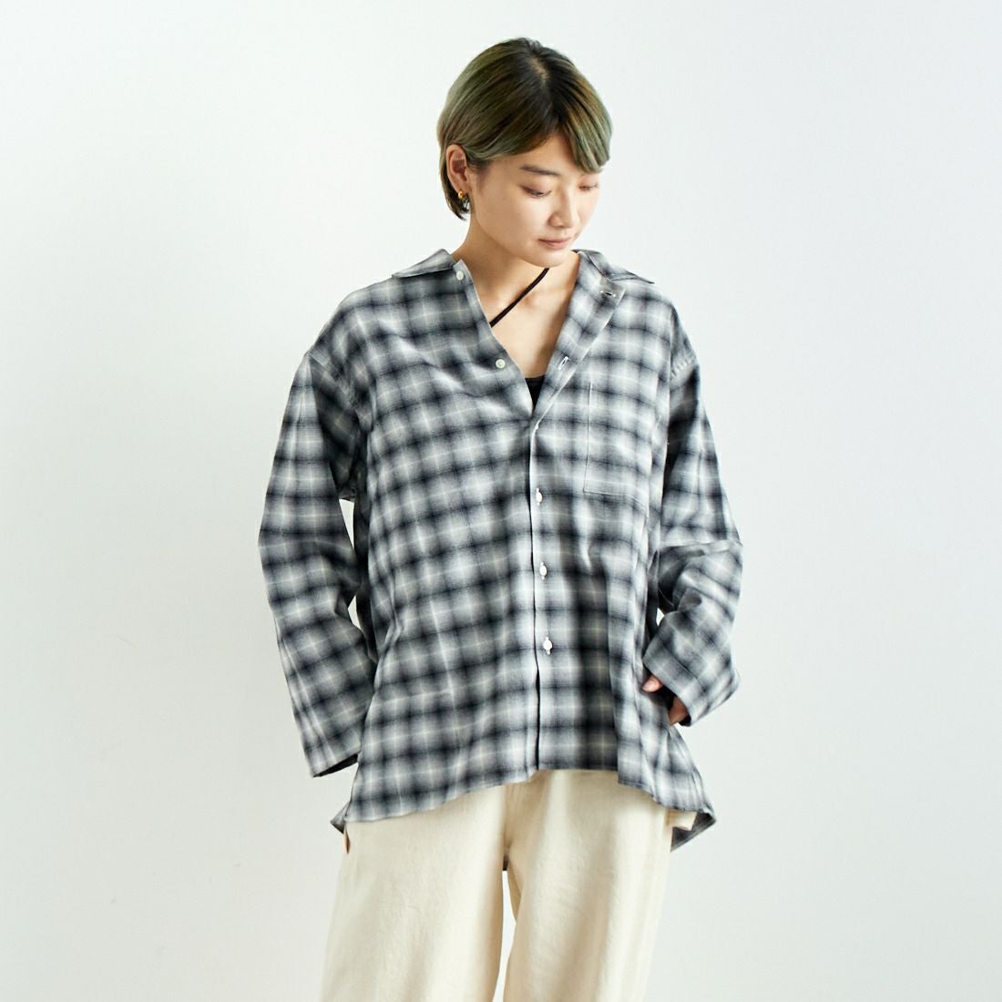 INDIVIDUALIZED SHIRTS [インディビジュアライズド シャツ] 別注 フランネルプレイドシャツ [IS200000002-JF] R12GFP BLK &&モデル身長：160cm 着用サイズ：F&&