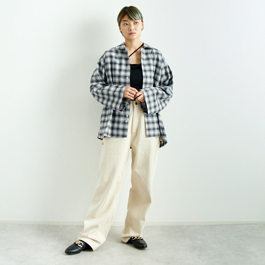 INDIVIDUALIZED SHIRTS [インディビジュアライズド シャツ] 別注 フランネルプレイドシャツ [IS200000002-JF] R12GFP BLK &&モデル身長：160cm 着用サイズ：F&&