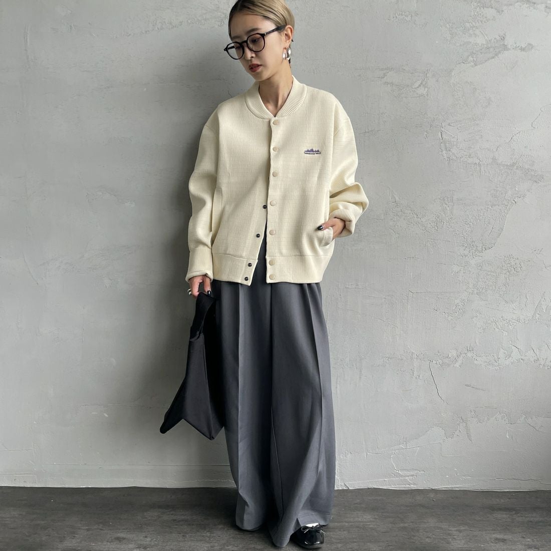 THOUSAND MILE [サウザンド マイル] 別注 ハニカムニットブルゾン [TM242PK50340-JF] 01 KINARI&&モデル身長：150cm 着用サイズ：F&&