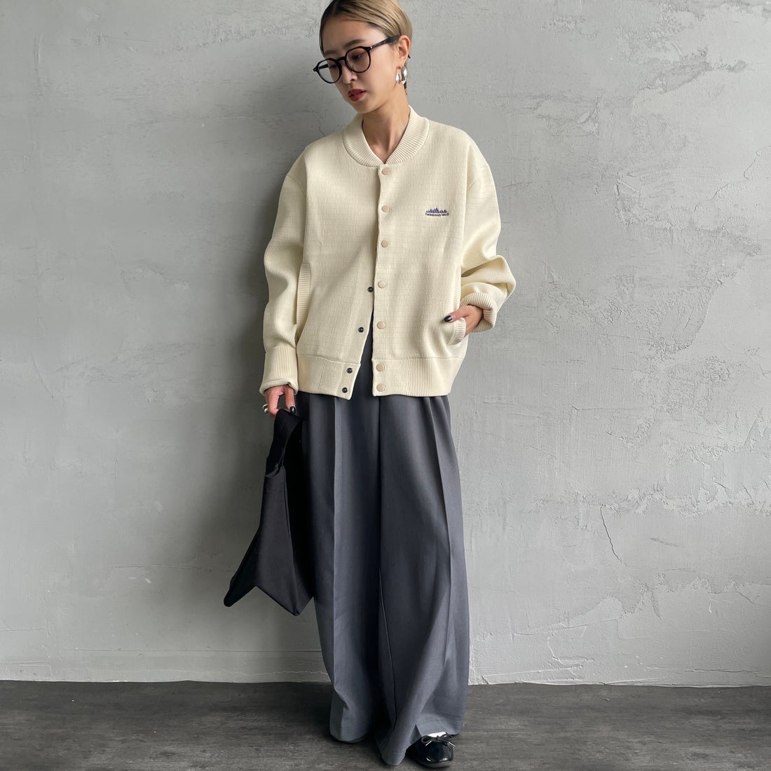 THOUSAND MILE [サウザンド マイル] 別注 ハニカムニットブルゾン [TM242PK50340-JF] 01 KINARI&&モデル身長：150cm 着用サイズ：F&&