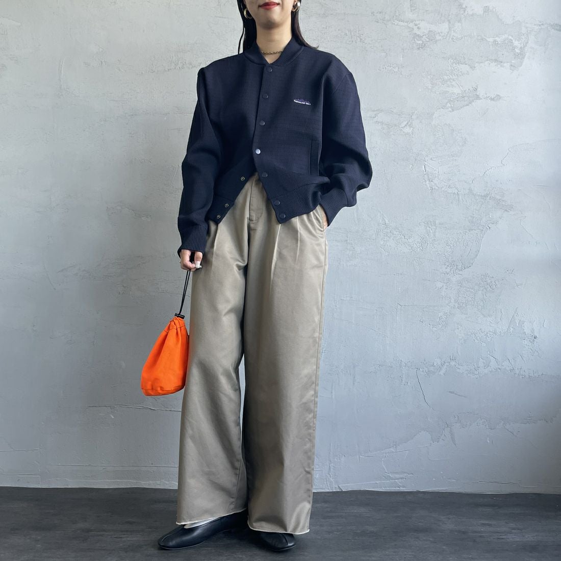 THOUSAND MILE [サウザンド マイル] 別注 ハニカムニットブルゾン [TM242PK50340-JF] 79ANAVY&&モデル身長：163cm 着用サイズ：F&&