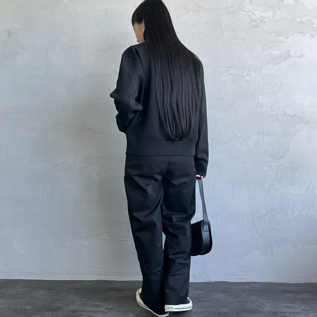 THOUSAND MILE [サウザンド マイル] 別注 ハニカムニットブルゾン [TM242PK50340-JF] 09 BLACK&&モデル身長：156cm 着用サイズ：F&&