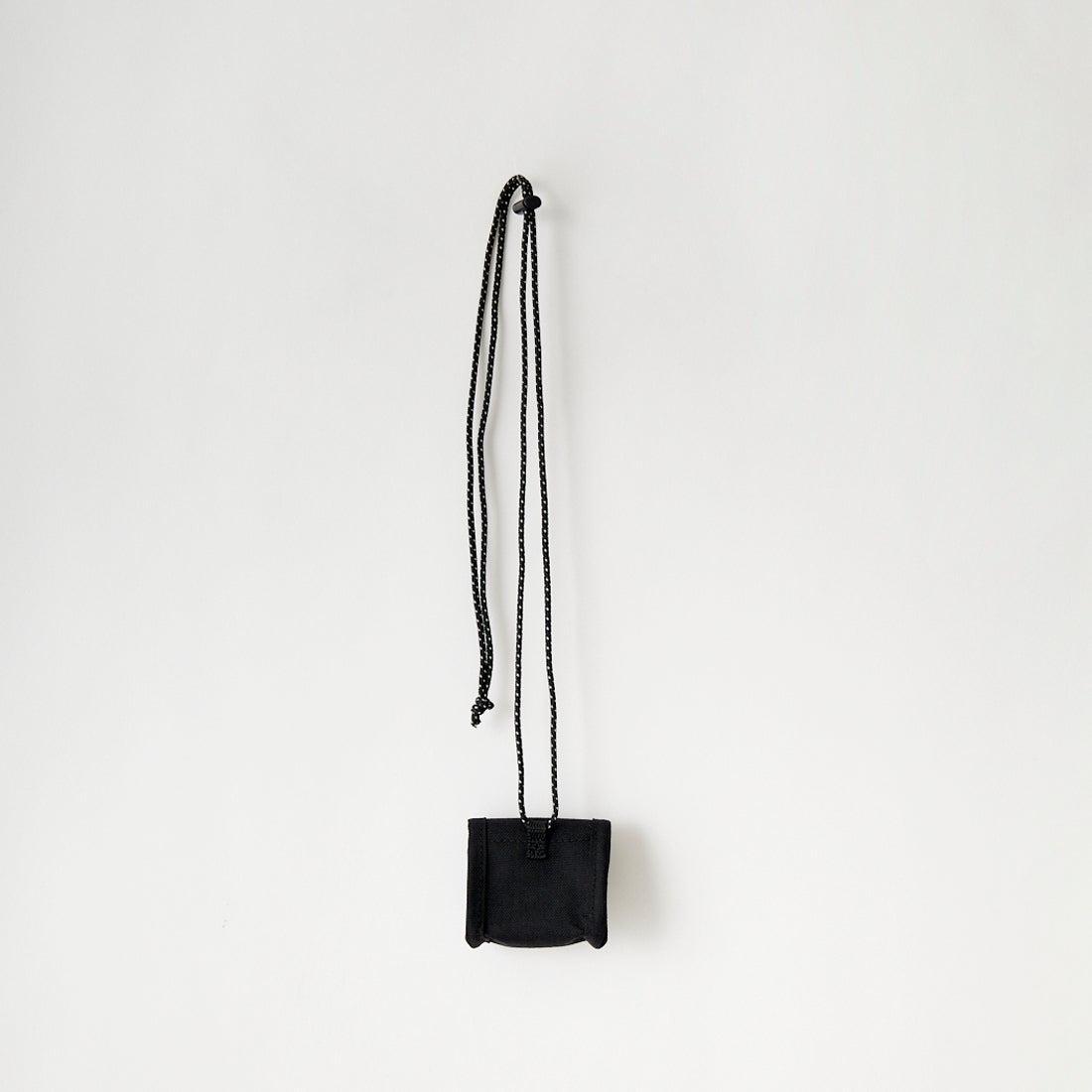 MANHATTAN PORTAGE [マンハッタンポーテージ] COBBLE HILL AirPods ポーチ [MP2018] BLACK