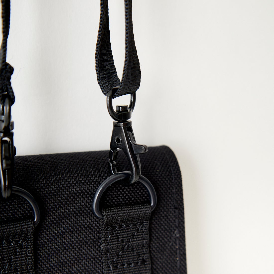 MANHATTAN PORTAGE [マンハッタンポーテージ] COBBLE HILL スマートフォンケース [MP2019] BLACK