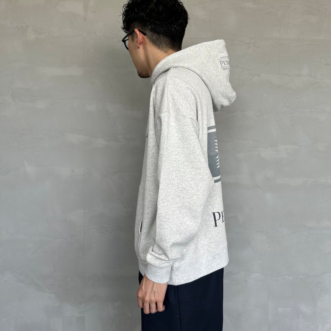 PENDLETON フードにも刺繍入り！ ドデカプリント パーカー グレー L PENDLETON [ペンドルトン] 別注 ネイティブ柄 バックプリントフード
