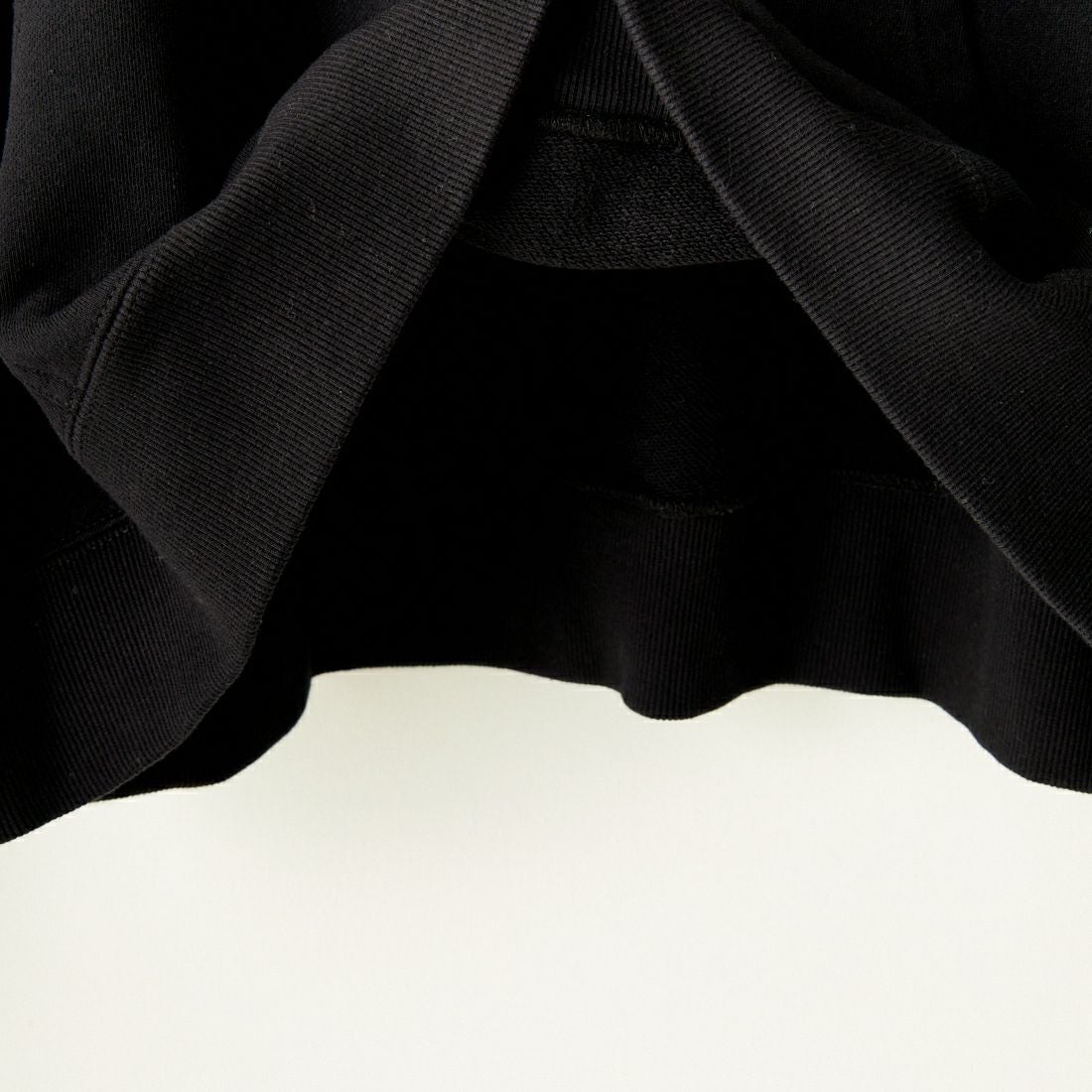 PENDLETON [ペンドルトン] 別注 ネイティブ柄 バックプリントフード刺繍スウェットパーカー [4475-7239-JF] BLACK