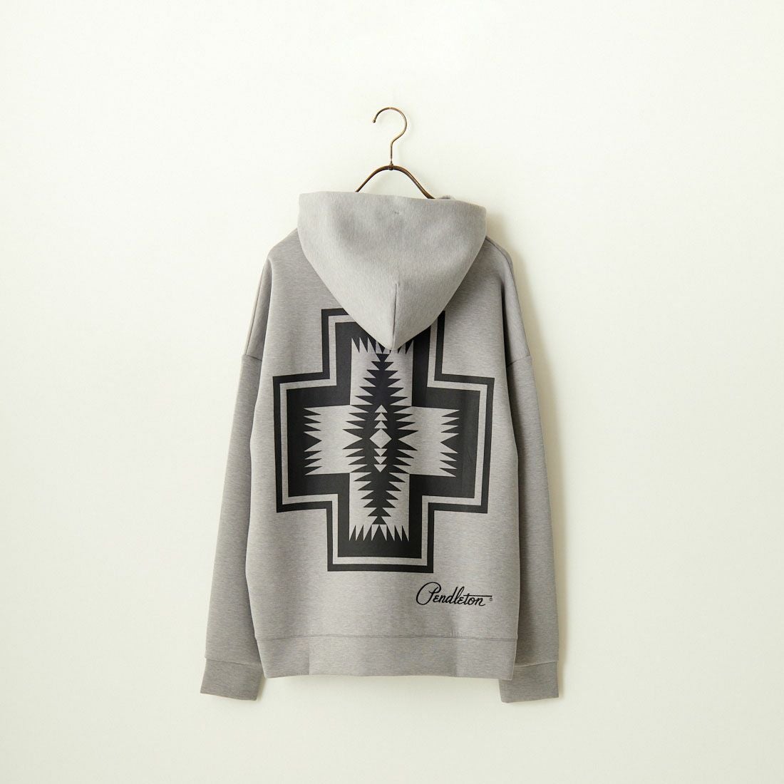 PENDLETON [ペンドルトン] 別注 ネイティブ柄 ダンボールニット