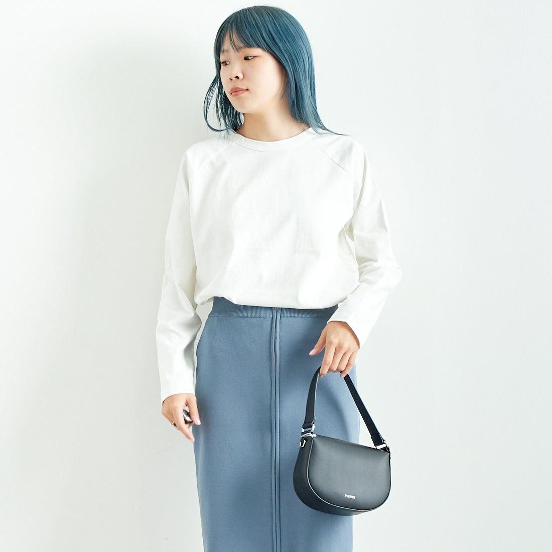 O.WHITE&&モデル身長：167cm 着用サイズ：2&&