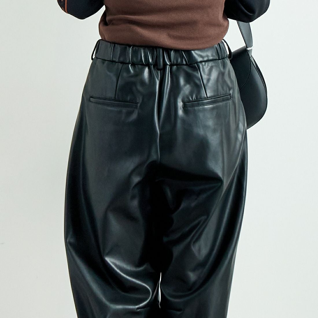 hwyl [ヒュイル] エコレザーカーブパンツ [45286505] ﾌﾞﾗｯｸ