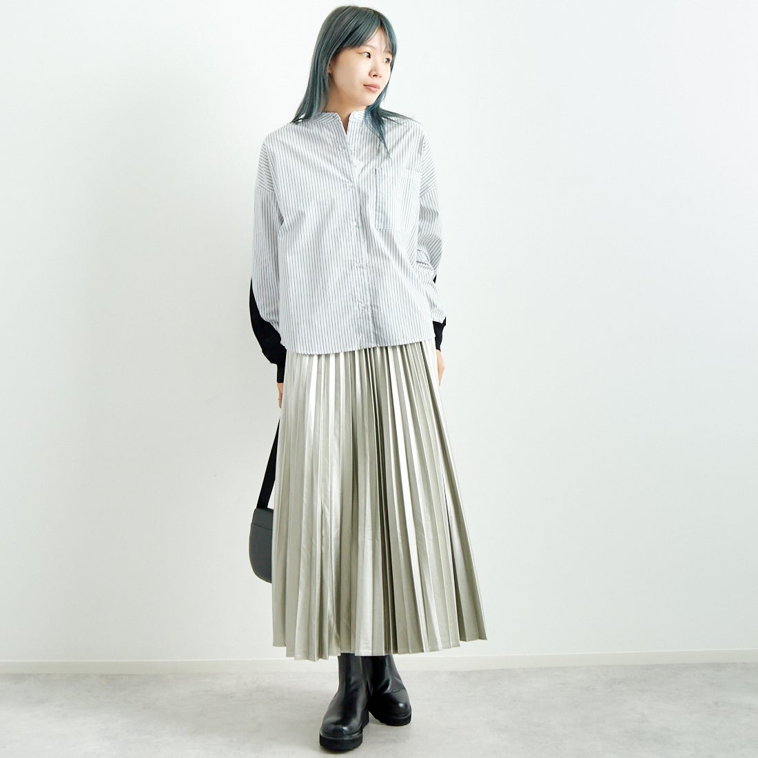 Jeans Factory Clothes [ジーンズファクトリークローズ] フェイクレザープリーツスカート [8920593-06] 19 ｼﾙﾊﾞｰ &&モデル身長：167cm 着用サイズ：F&&