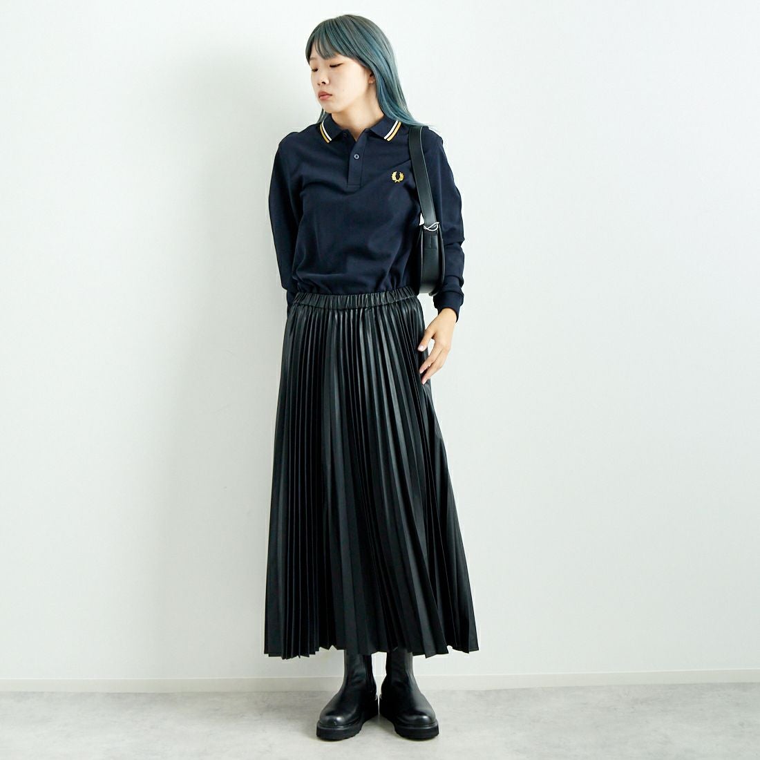 Jeans Factory Clothes [ジーンズファクトリークローズ] フェイクレザープリーツスカート [8920593-06] 03 ﾌﾞﾗｯｸ &&モデル身長：167cm 着用サイズ：F&&