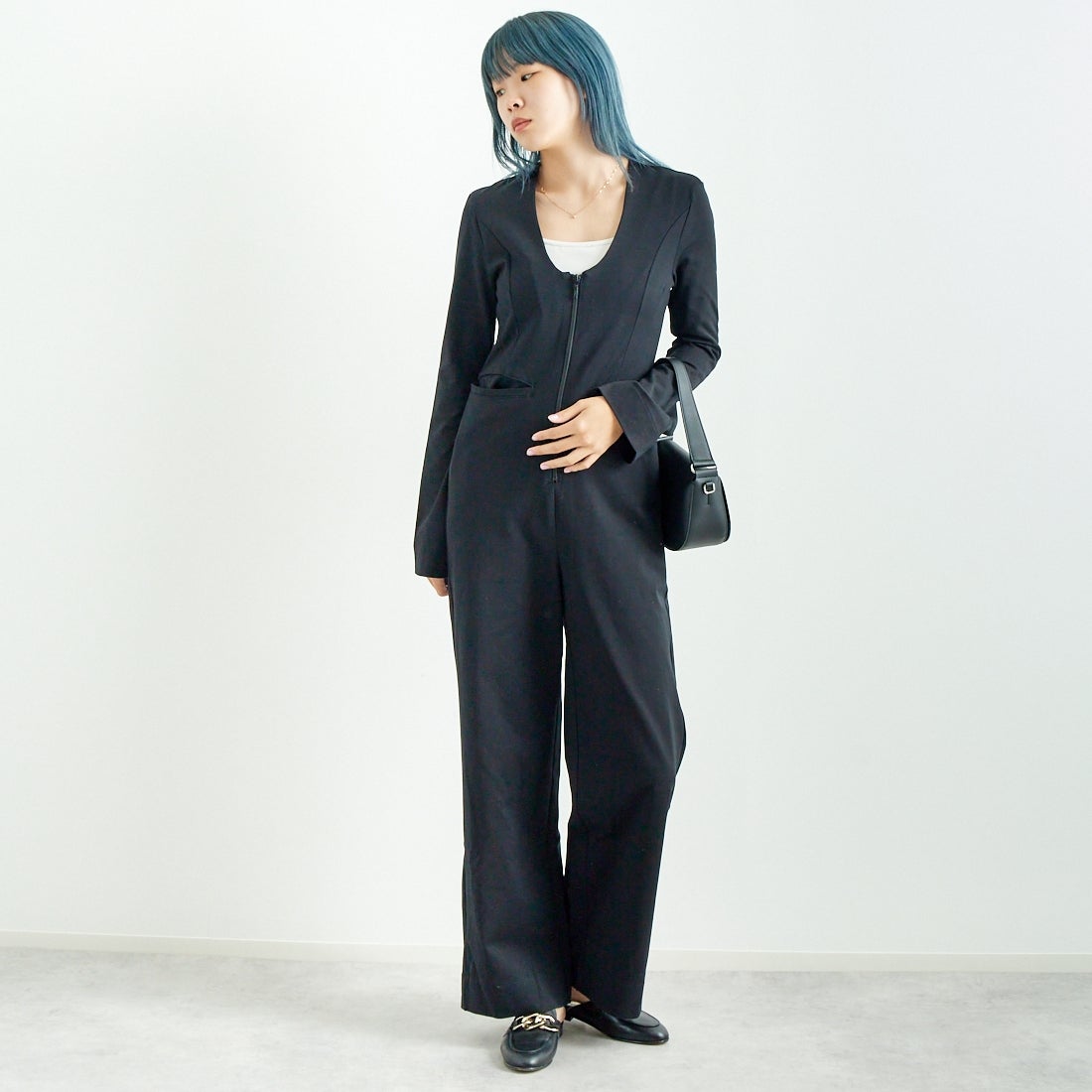 HOLIDAY [ホリデイ] ジャンプスーツ [24201016] BLACK &&モデル身長：167cm 着用サイズ：ONE SIZE&&