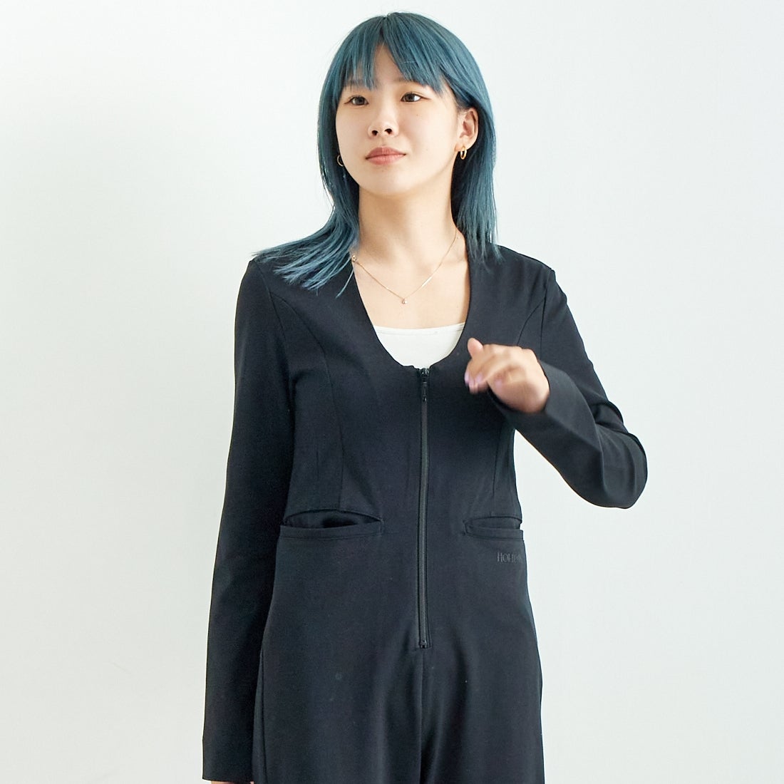 HOLIDAY [ホリデイ] ジャンプスーツ [24201016] BLACK &&モデル身長：167cm 着用サイズ：ONE SIZE&&