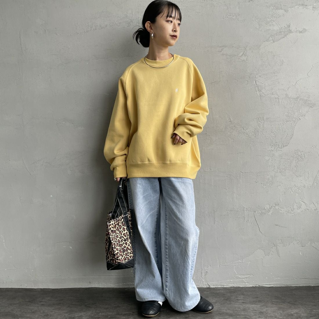 Gymphlex [ジムフレックス] スウィングスリーブ クルーネックスウェット [GY-C0291TCF] LT.YELLOW &&モデル身長：150cm 着用サイズ：14&&