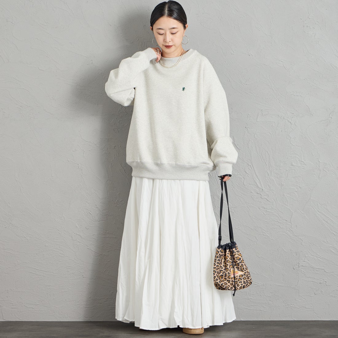 Gymphlex [ジムフレックス] スウィングスリーブ クルーネックスウェット [GY-C0291TCF] TOP GREY &&モデル身長：150cm 着用サイズ：14&&