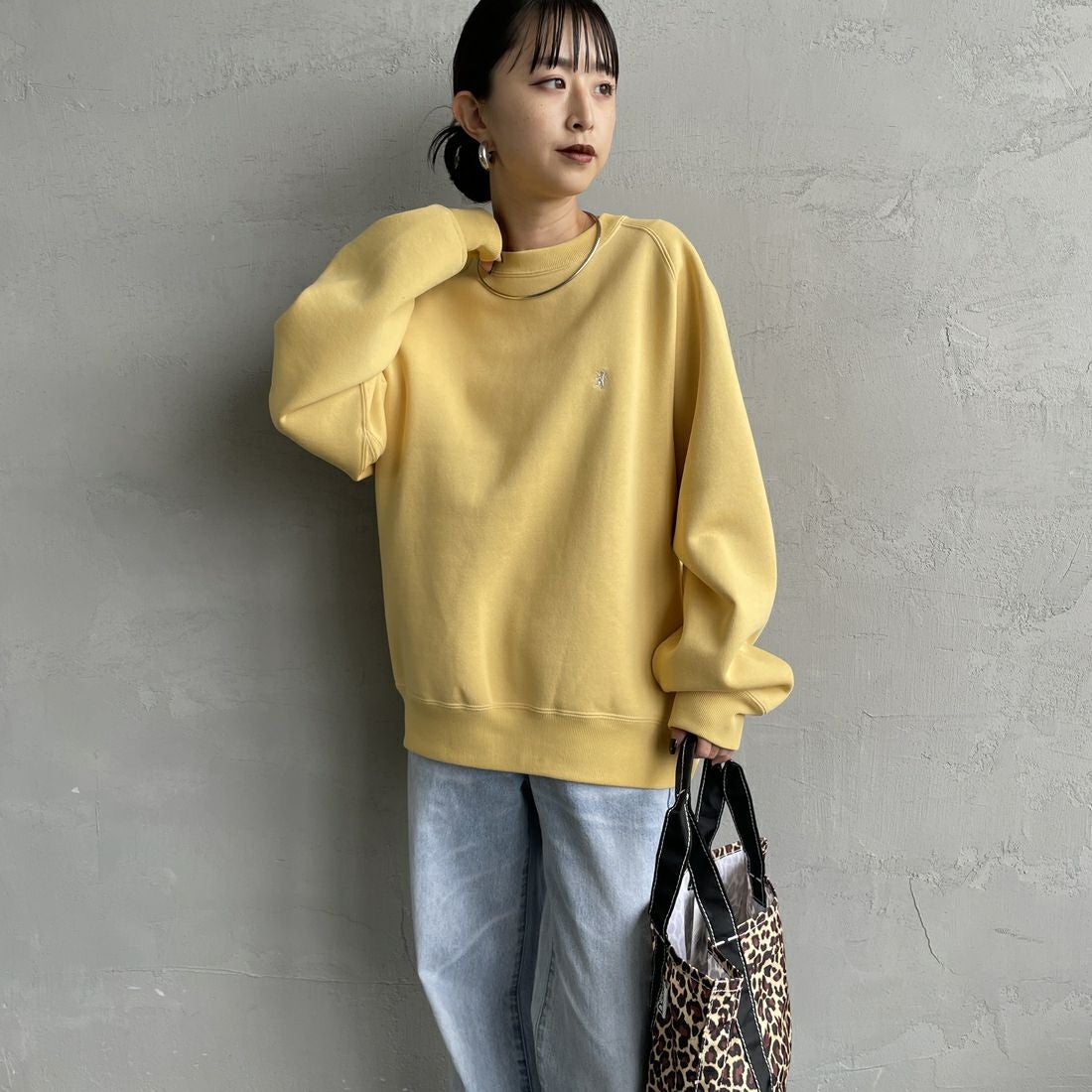 Gymphlex [ジムフレックス] スウィングスリーブ クルーネックスウェット [GY-C0291TCF] LT.YELLOW &&モデル身長：150cm 着用サイズ：14&&