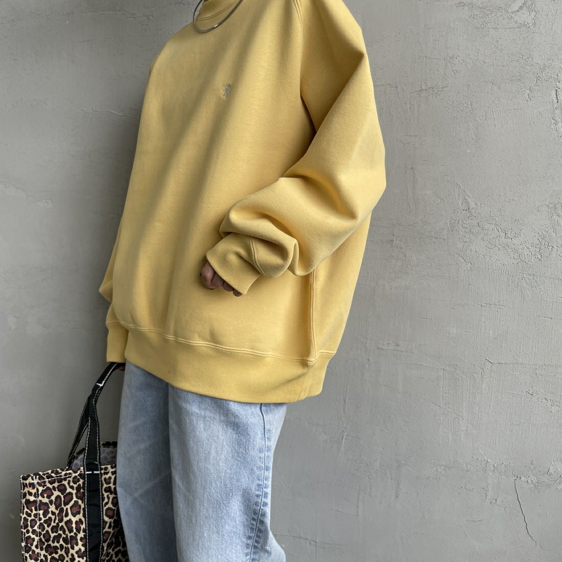 Gymphlex [ジムフレックス] スウィングスリーブ クルーネックスウェット [GY-C0291TCF] LT.YELLOW &&モデル身長：150cm 着用サイズ：14&&