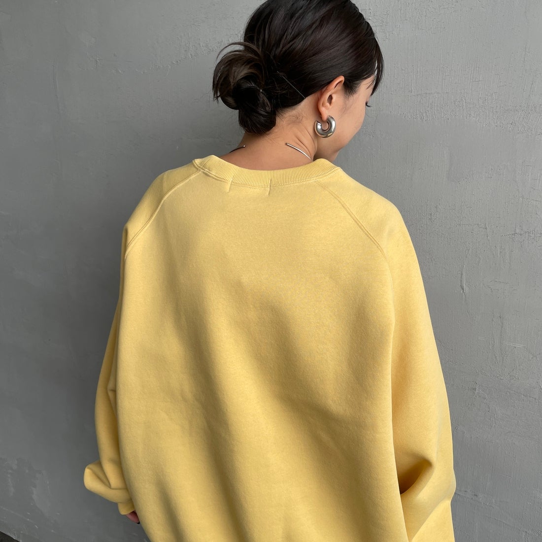 Gymphlex [ジムフレックス] スウィングスリーブ クルーネックスウェット [GY-C0291TCF] LT.YELLOW &&モデル身長：150cm 着用サイズ：14&&