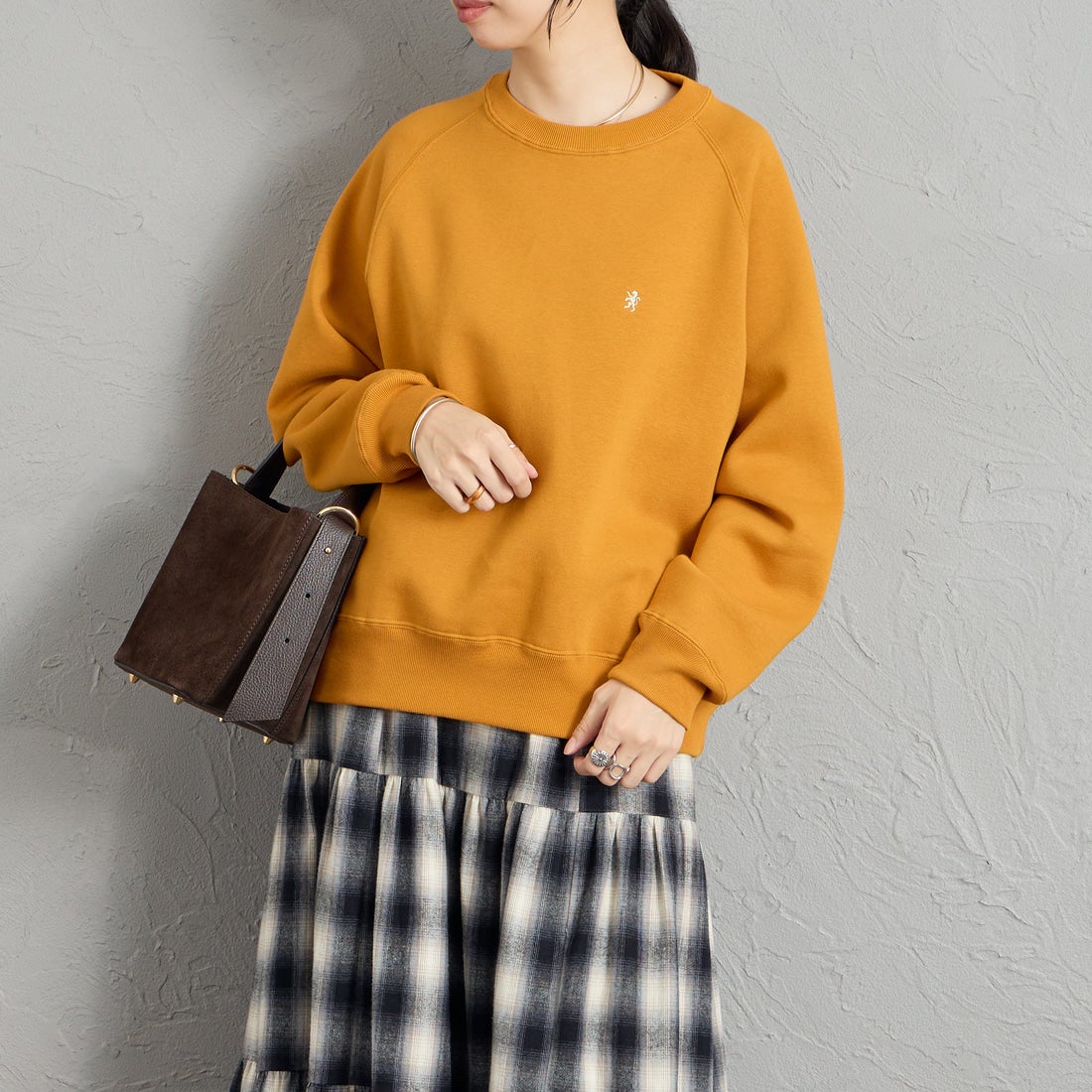 Gymphlex [ジムフレックス] スウィングスリーブ クルーネックスウェット [GY-C0291TCF] DK.YELLOW &&モデル身長：162cm 着用サイズ：14&&