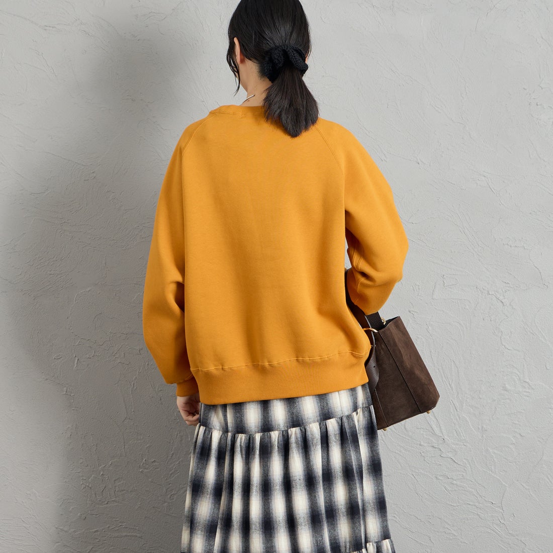 Gymphlex [ジムフレックス] スウィングスリーブ クルーネックスウェット [GY-C0291TCF] DK.YELLOW &&モデル身長：162cm 着用サイズ：14&&
