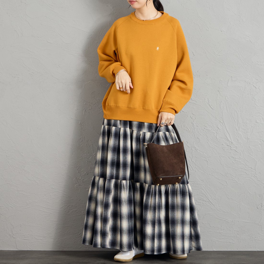 Gymphlex [ジムフレックス] スウィングスリーブ クルーネックスウェット [GY-C0291TCF] DK.YELLOW &&モデル身長：162cm 着用サイズ：14&&