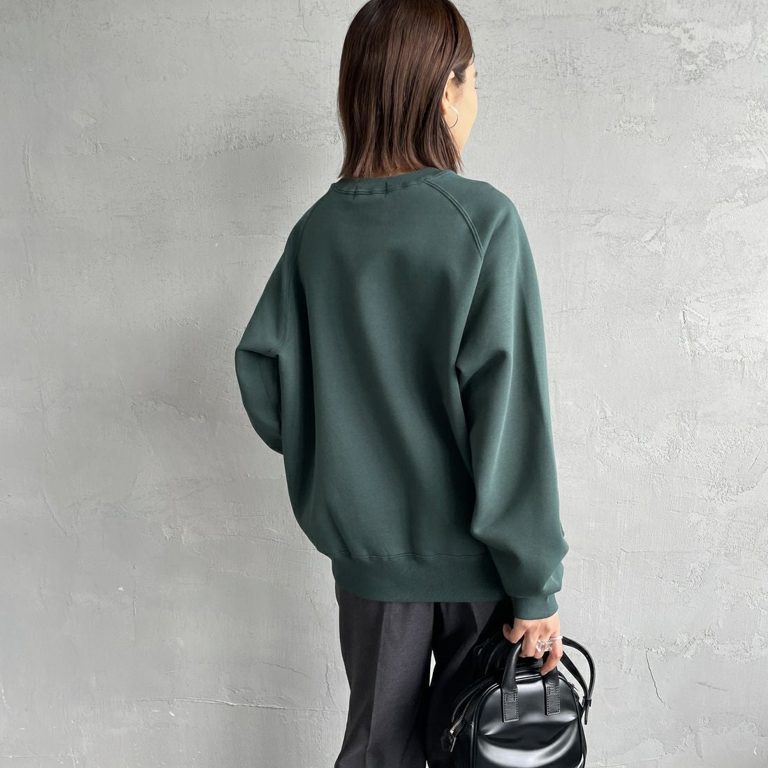 Gymphlex [ジムフレックス] スウィングスリーブ クルーネックスウェット [GY-C0291TCF] DK.GREEN &&モデル身長：159cm 着用サイズ：14&&