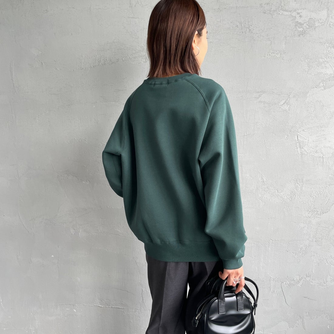 Gymphlex [ジムフレックス] スウィングスリーブ クルーネックスウェット [GY-C0291TCF] DK.GREEN &&モデル身長：159cm 着用サイズ：14&&