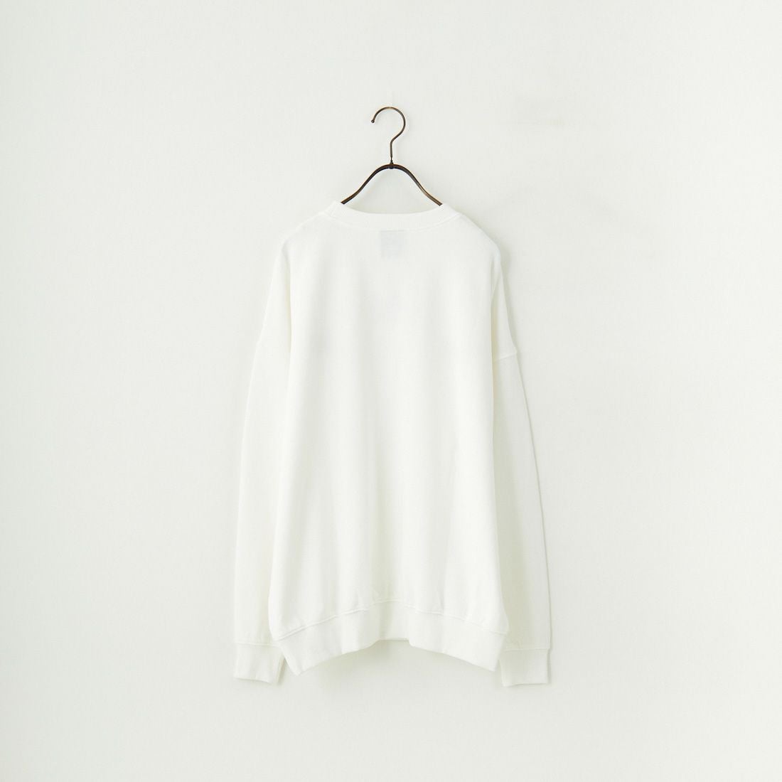 UMBLO [アンブロ] 別注 ワンポイント刺繍ロゴ クルーネックスウェット [KBT58-NK-PO1-JF] WHITE