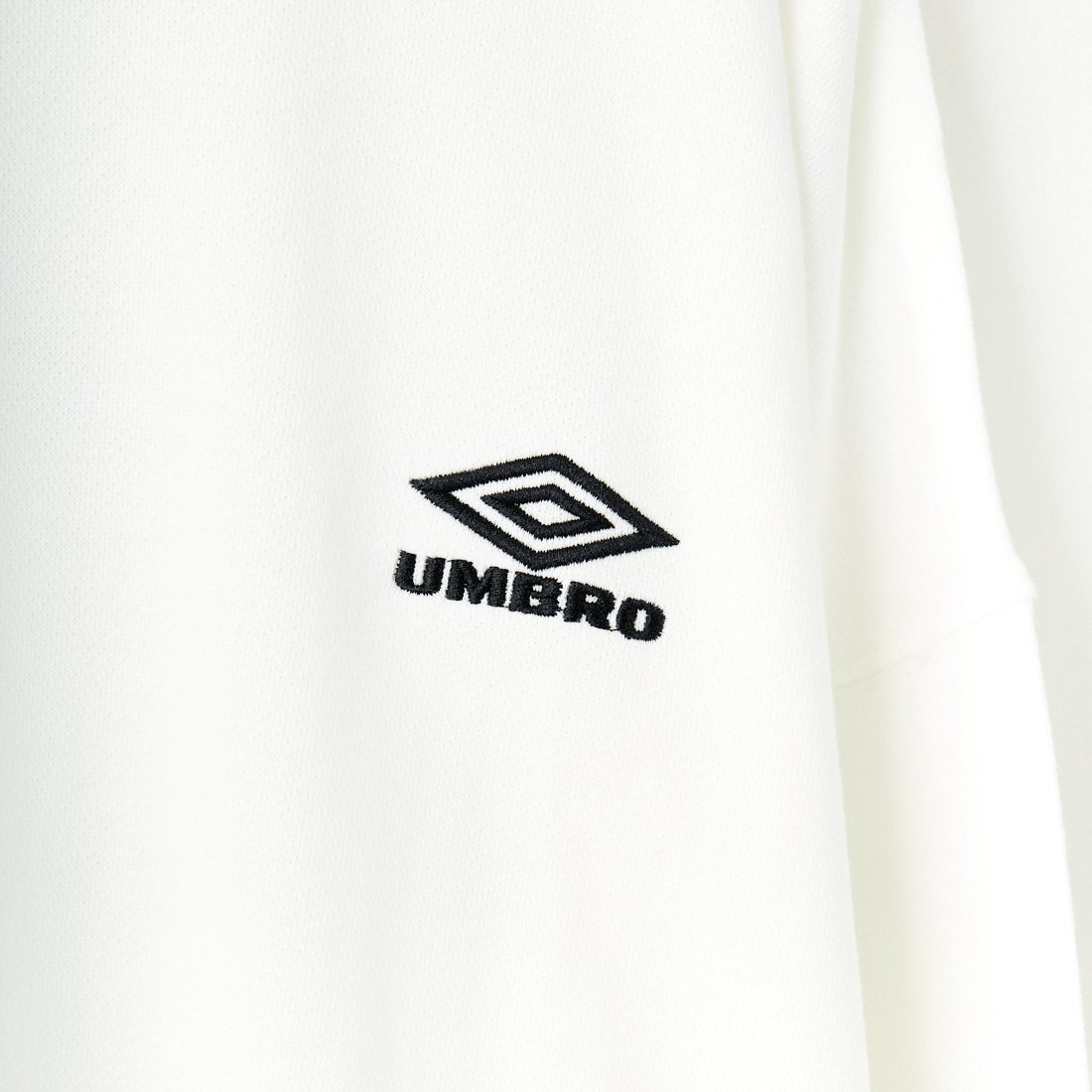 UMBRO [アンブロ] 別注 ワンポイント刺繍ロゴ クルーネックスウェット