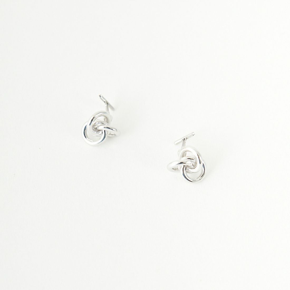 Baqless [バックレス] アミティ レベッカシルバーピアス [AM-RB-SV