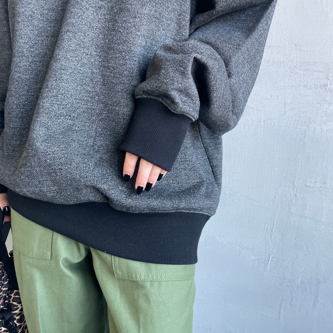 JEANSFACTORY × NANGA [ジーンズファクトリー × ナンガ] 別注 ボックスロゴ バックプリントスウェット [NW24AW-JF1] BLACK