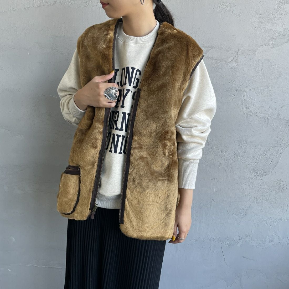 Barbour [バブアー] ウォームパイル ウェストコート ジップインライナーベスト [MLI0004] BROWN &&モデル身長：156cm 着用サイズ：40&&