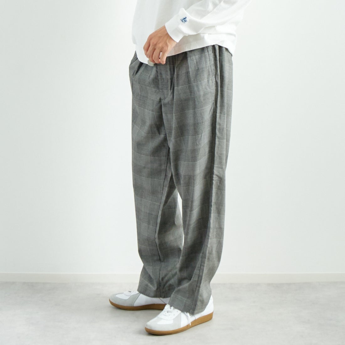 Noir Fabrik [ヌワールファブリック] T/Rツイルストレッチ チェックタックインパンツ [NF-243-055] G GREN CHK &&モデル身長：182cm 着用サイズ：L&&