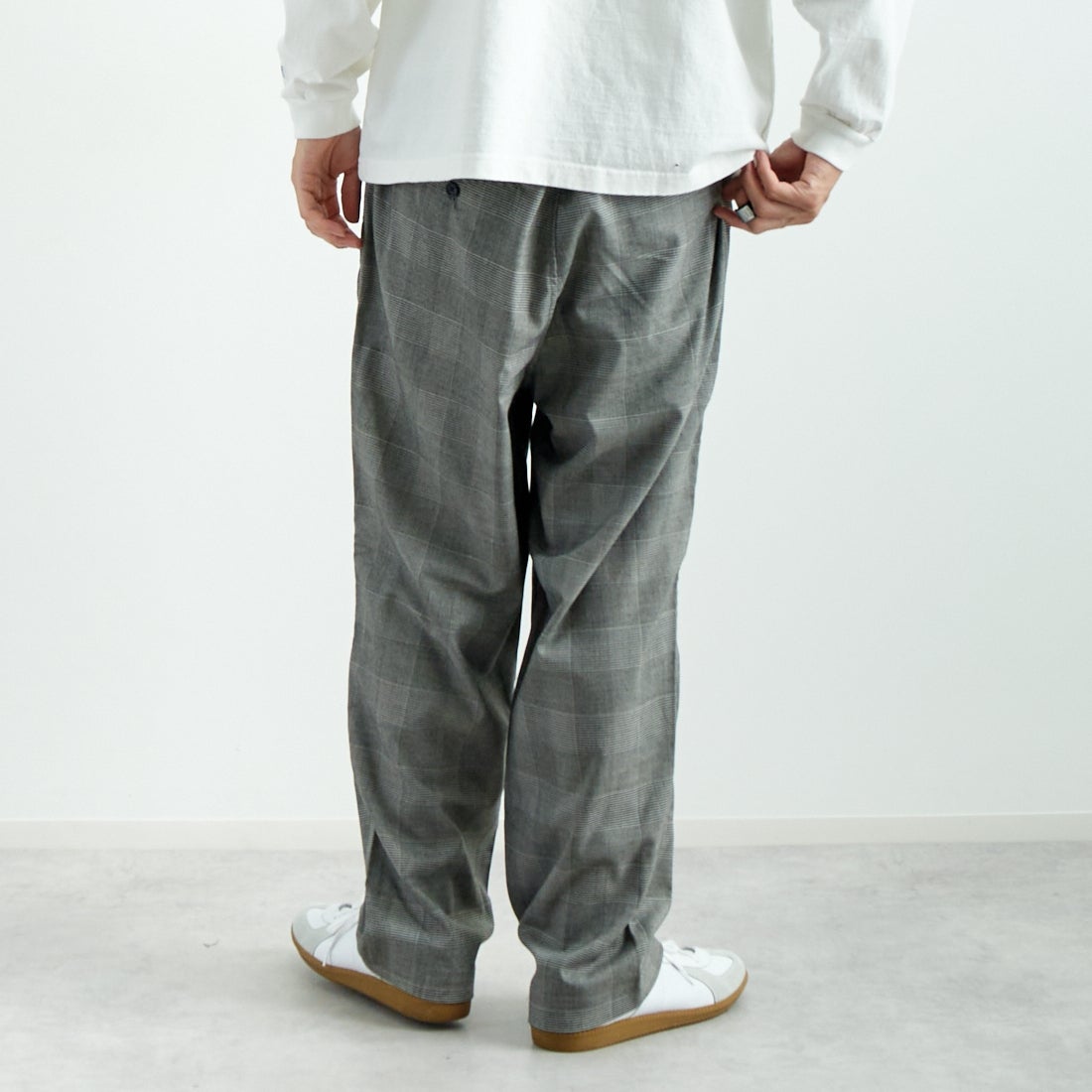 Noir Fabrik [ヌワールファブリック] T/Rツイルストレッチ チェックタックインパンツ [NF-243-055] G GREN CHK &&モデル身長：182cm 着用サイズ：L&&