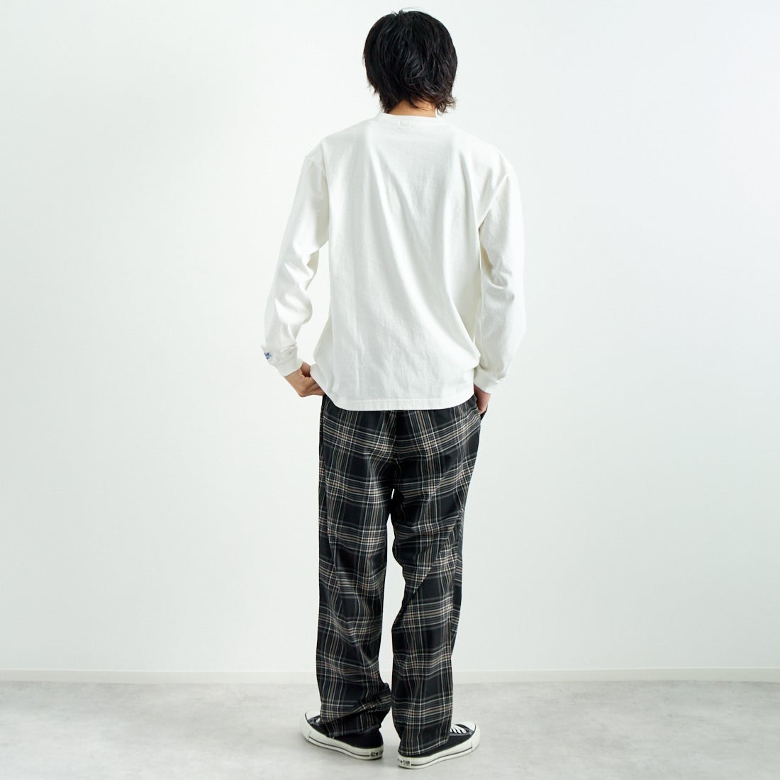 Noir Fabrik [ヌワールファブリック] T/Rツイルストレッチ チェックタックインパンツ [NF-243-055] BK BLK CHK &&モデル身長：182cm 着用サイズ：L&&