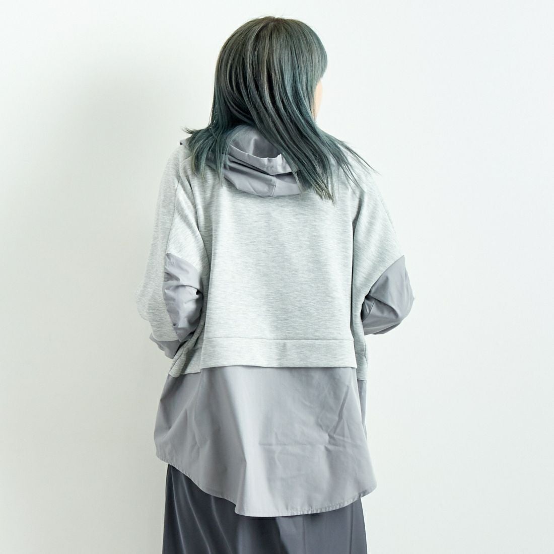 Jeans Factory Clothes [ジーンズファクトリークローズ] 異素材切り替え ボンディングパーカー [21243068] 006 ｸﾞﾚｰ &&モデル身長：167cm 着用サイズ：F&&