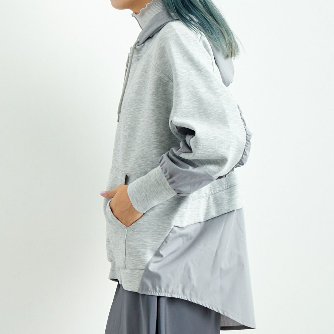 Jeans Factory Clothes [ジーンズファクトリークローズ] 異素材切り替え ボンディングパーカー [21243068] 006 ｸﾞﾚｰ &&モデル身長：167cm 着用サイズ：F&&