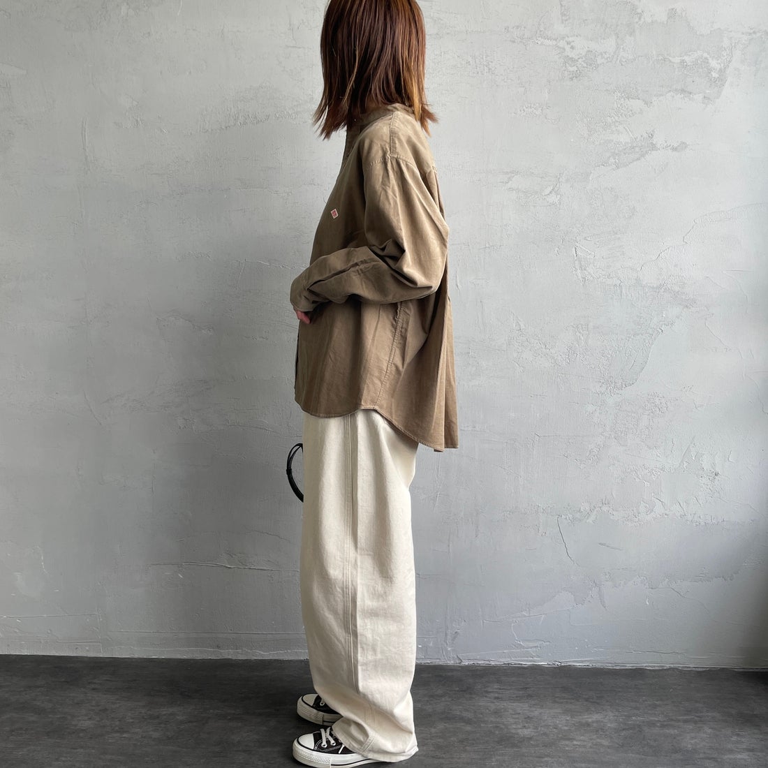 DANTON [ダントン] コーデュロイ バンドカラーシャツ [DT-B0290MCD] SAND BEIGE &&モデル身長：158cm 着用サイズ：38&&
