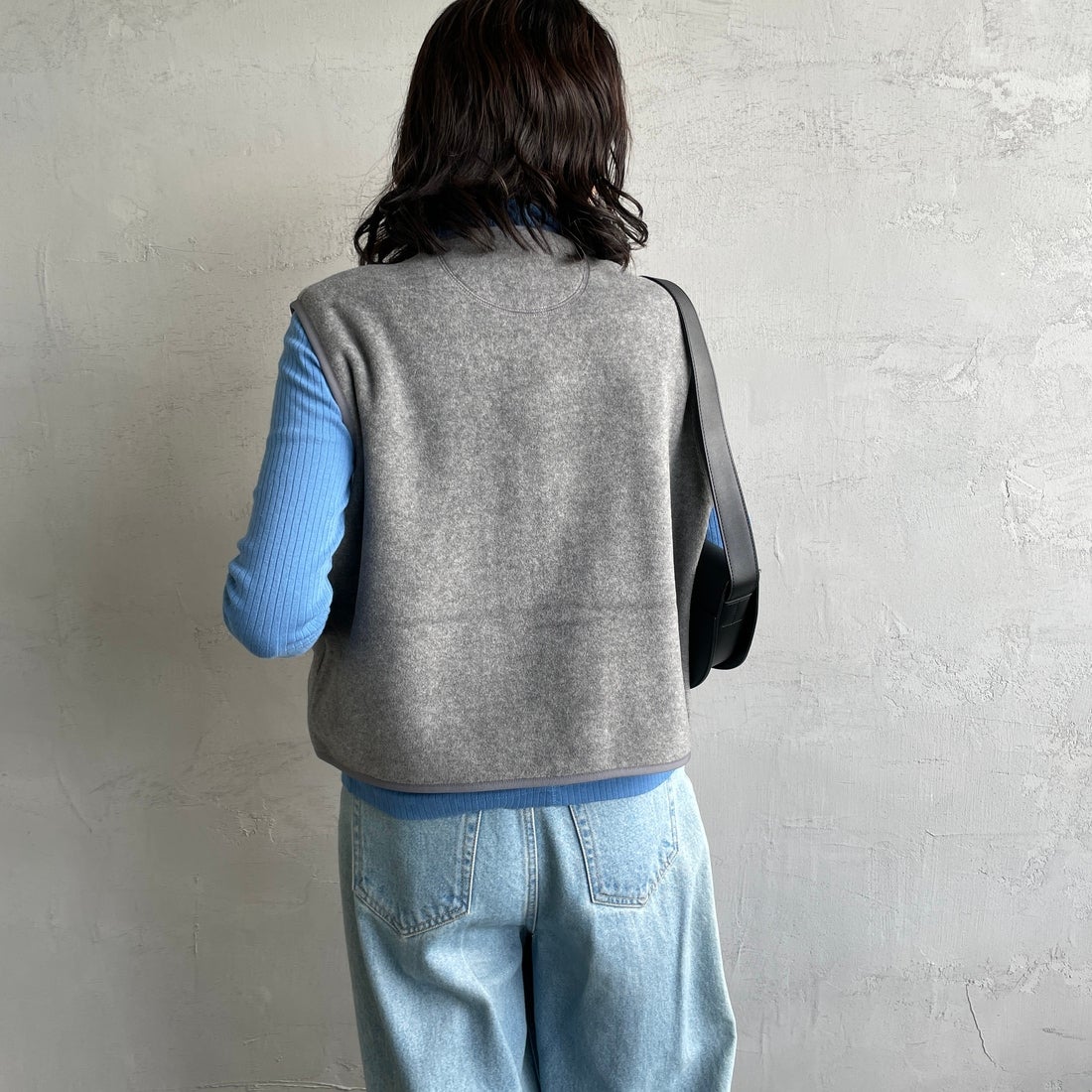 DANTON [ダントン] フリースカラーレスベスト [DT-A0521] DK.GREY &&モデル身長：160cm 着用サイズ：36&&