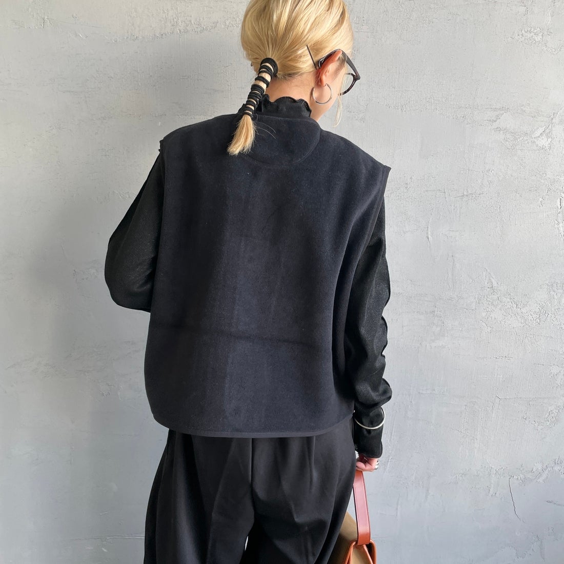 DANTON [ダントン] フリースカラーレスベスト [DT-A0521] BLACK &&モデル身長：150cm 着用サイズ：36&&