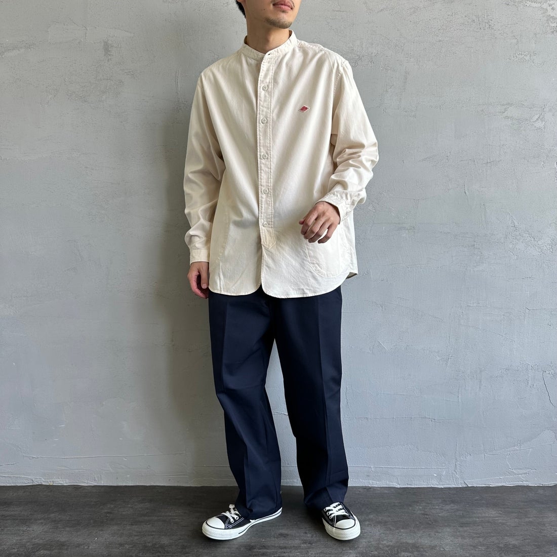 DANTON [ダントン] 先染めビエラ バンドカラーシャツ [DT-B0280VSS] ECRU &&モデル身長：168cm 着用サイズ：42&&