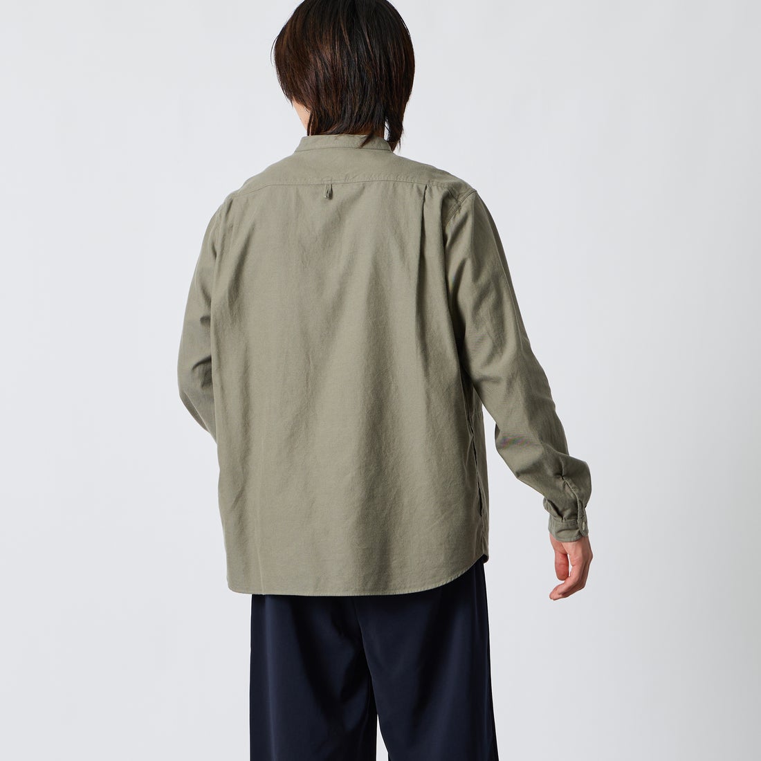 DANTON [ダントン] 先染めビエラ バンドカラーシャツ [DT-B0280VSS] OLIVE CHAM &&モデル身長：177cm 着用サイズ：42&&