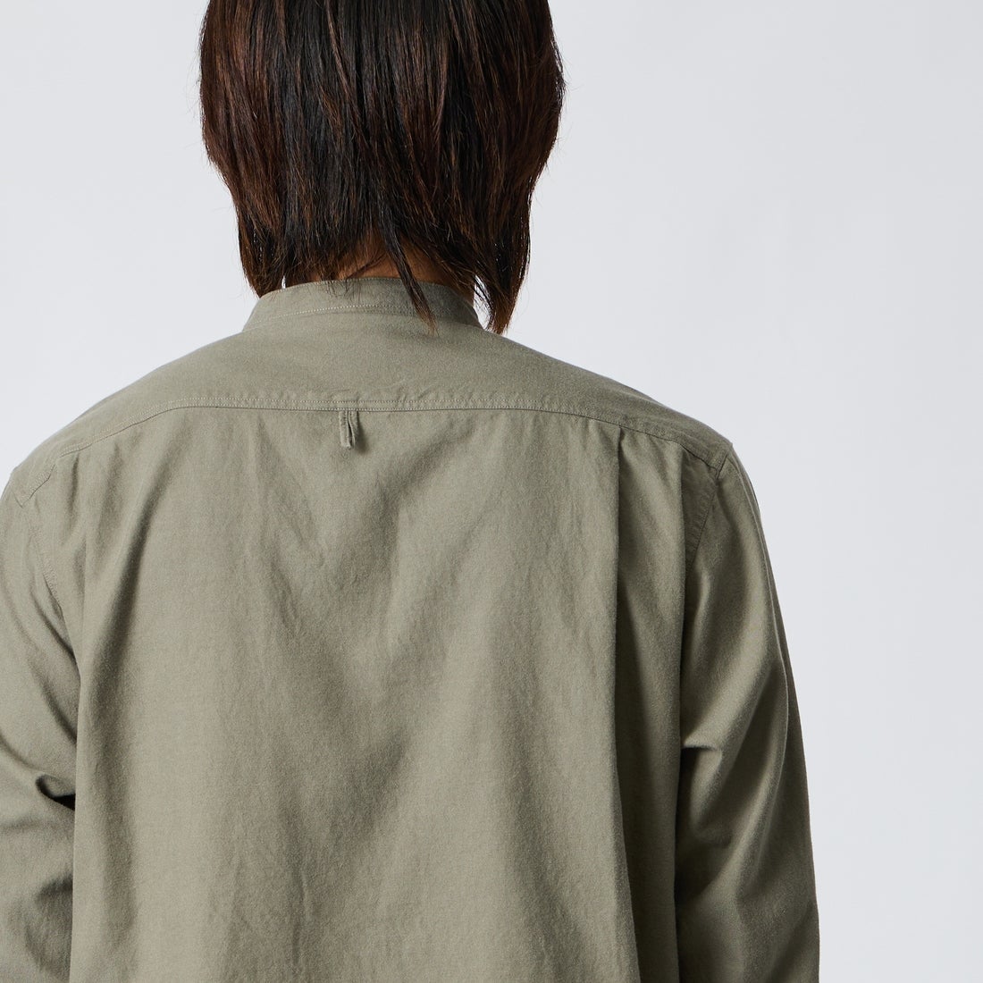 DANTON [ダントン] 先染めビエラ バンドカラーシャツ [DT-B0280VSS] OLIVE CHAM &&モデル身長：177cm 着用サイズ：42&&