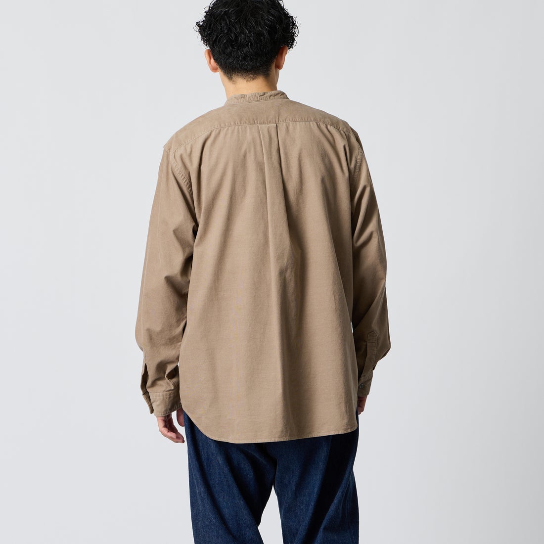 DANTON [ダントン] コーデュロイ バンドカラーシャツ [DT-B0291MCD] SAND BEIGE &&モデル身長：168cm 着用サイズ：40&&