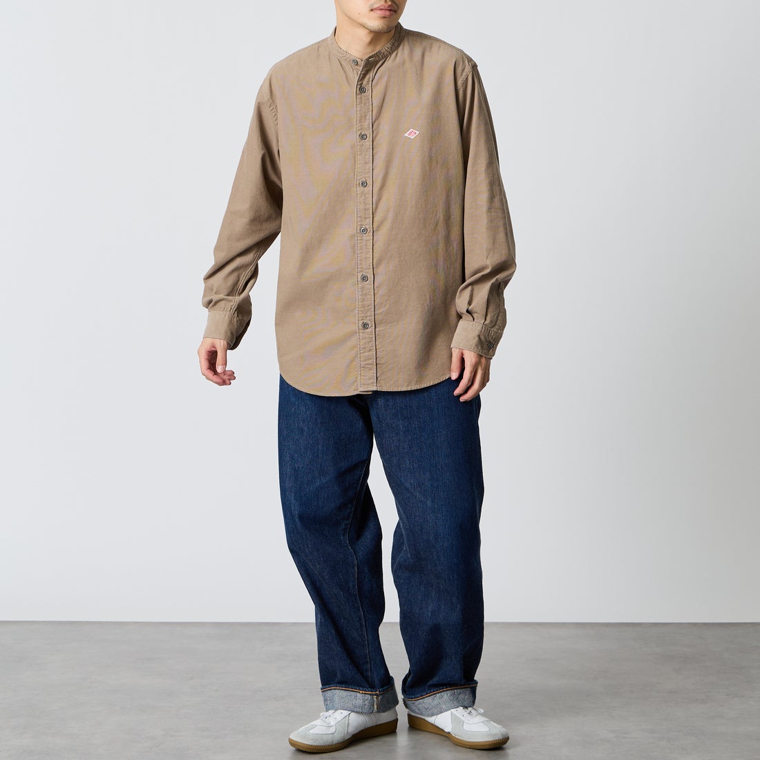 DANTON [ダントン] コーデュロイ バンドカラーシャツ [DT-B0291MCD] SAND BEIGE &&モデル身長：168cm 着用サイズ：40&&