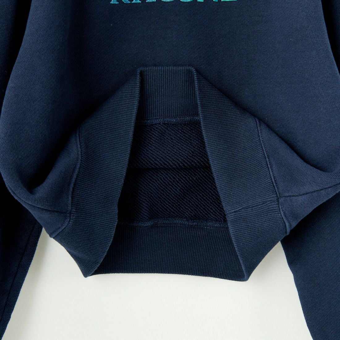 MAISON KITSUNE [メゾン キツネ] グラデーション ボクシースウェットシャツ [NW00309KM0326] P480 NAVY