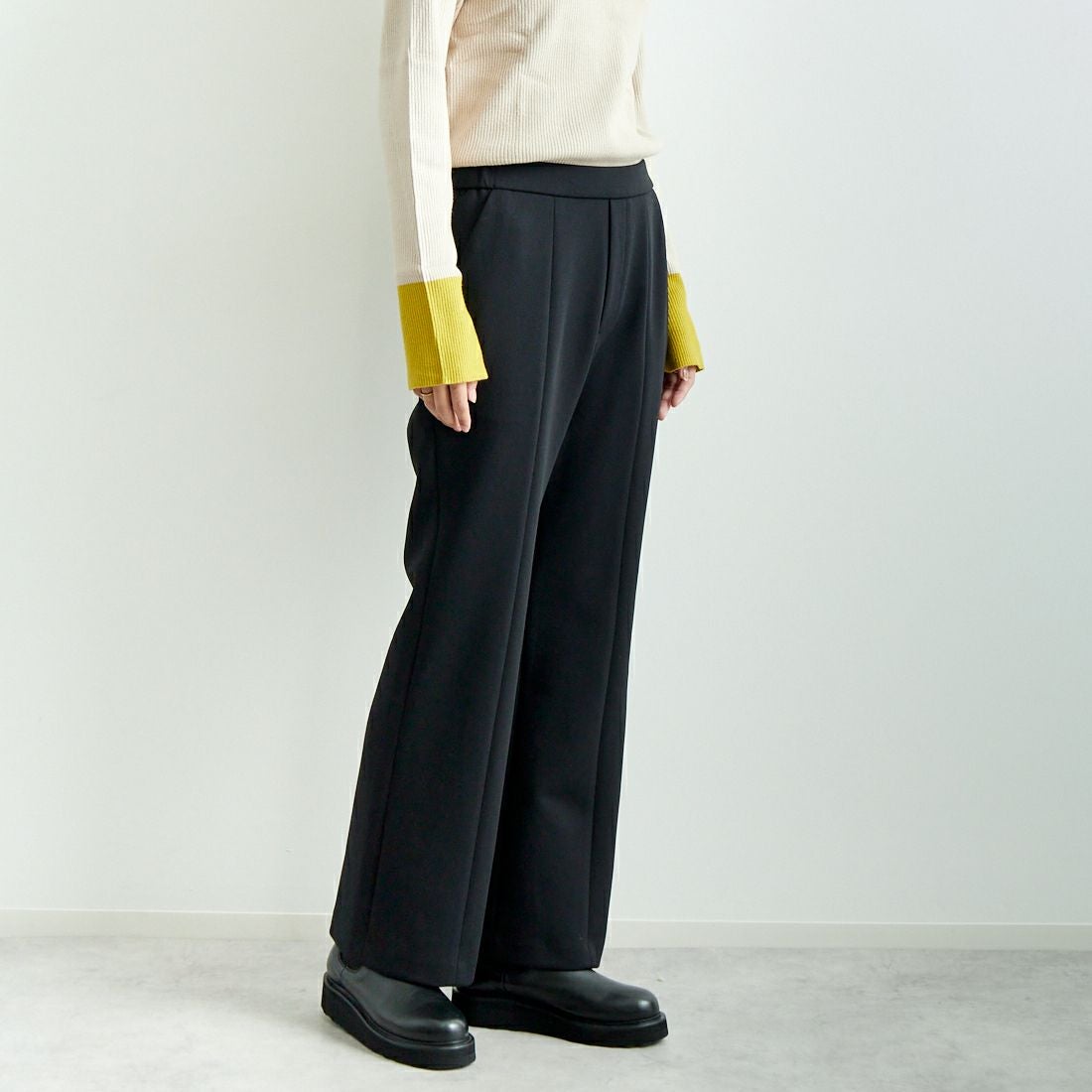 DONEEYU [ドニーユ] センターシームフレアパンツ [U-2990] 040 ﾌﾞﾗｯｸ &&モデル身長：167cm 着用サイズ：36&&