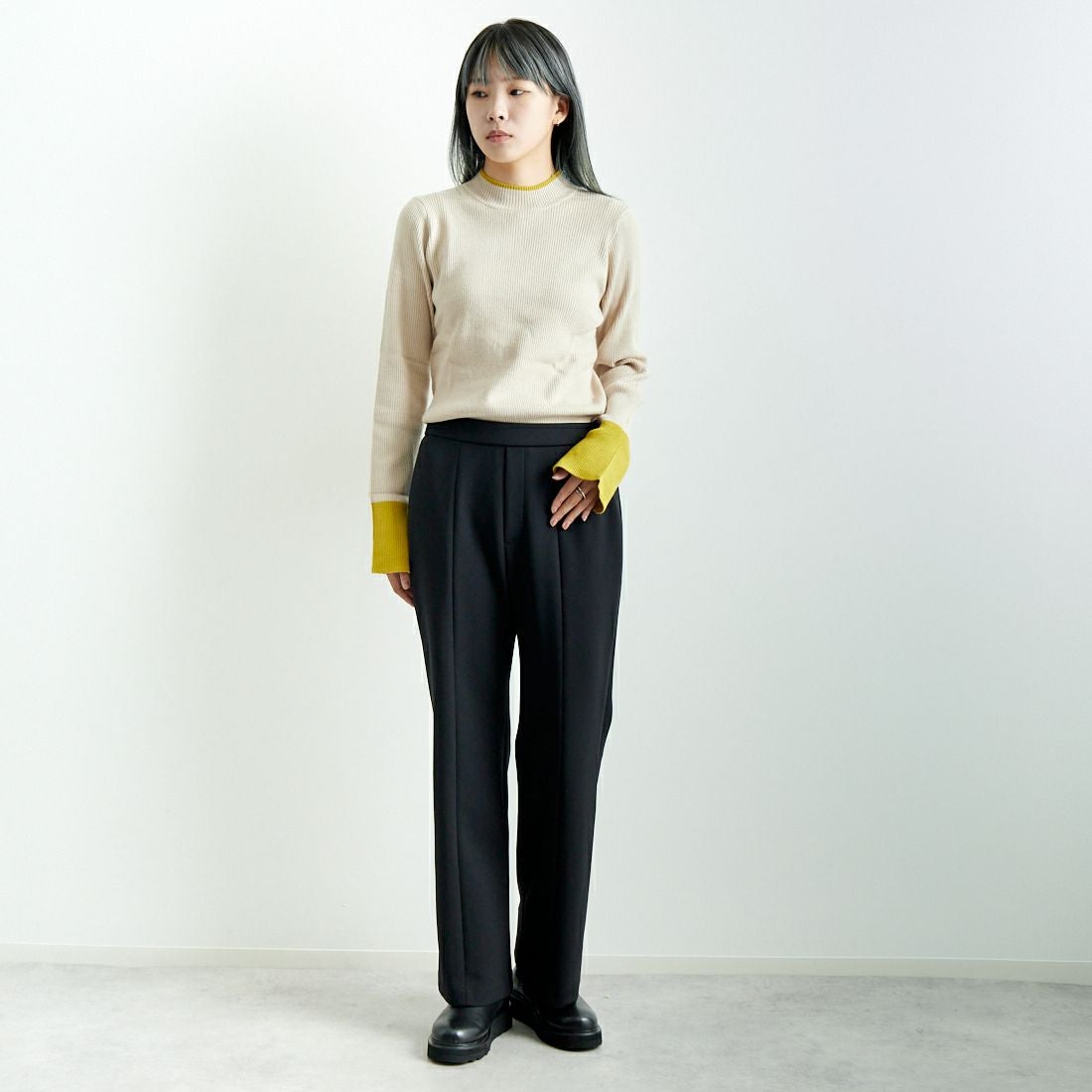 DONEEYU [ドニーユ] センターシームフレアパンツ [U-2990] 040 ﾌﾞﾗｯｸ &&モデル身長：167cm 着用サイズ：36&&